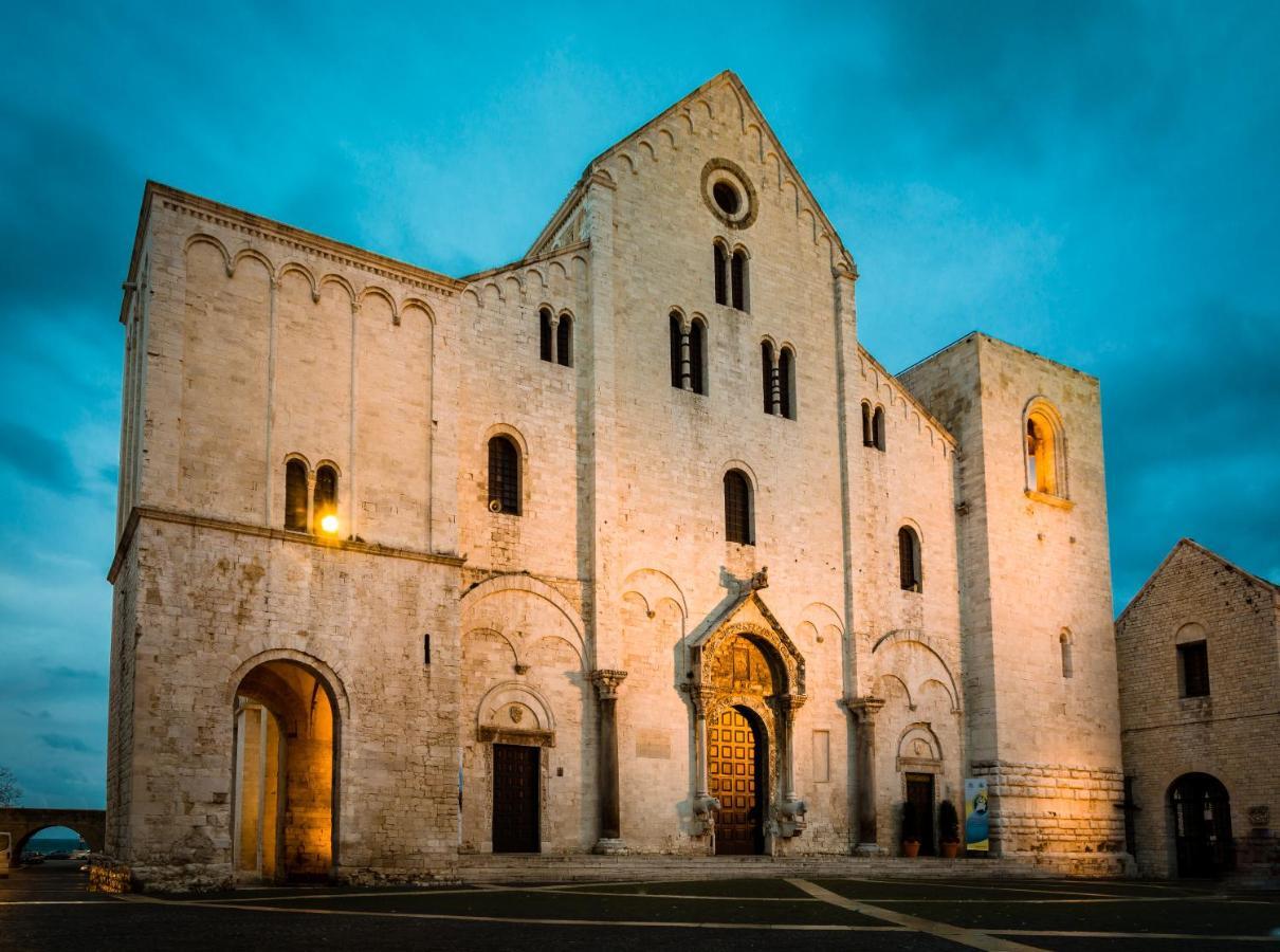 Laus Teatro Petruzzelli Suite Бари Екстериор снимка